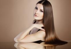 5 receitas fáceis para alisar e amaciar o cabelo sem alisador